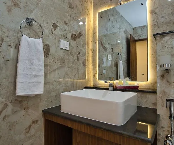 Grand View Hotel 3*
