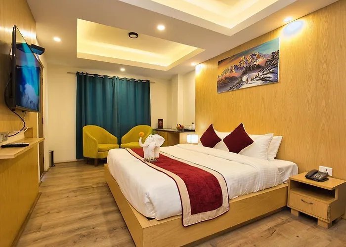 Grand View Hotel 3*