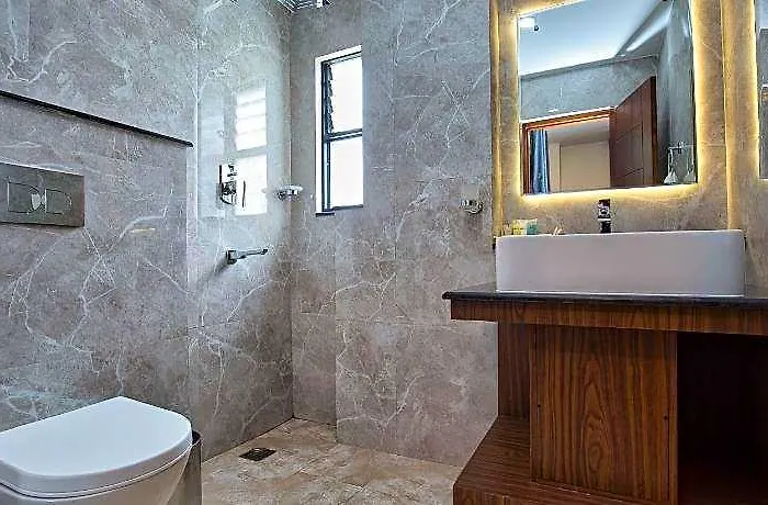 Grand View Hotel 3*
